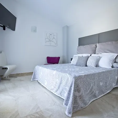 La Font Del Roc Hotel 3*