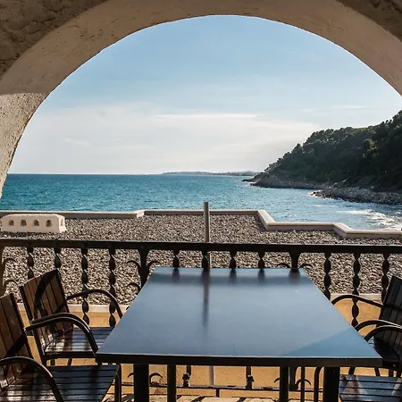 Hotel La Font Del Roc