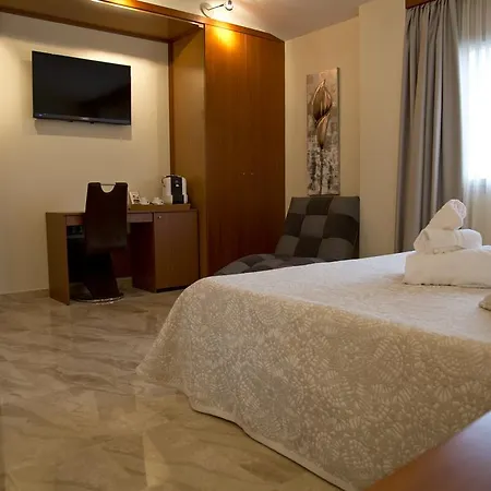 Hotel La Font Del Roc