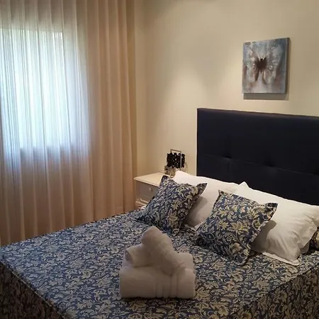 Hotel La Font Del Roc 3*