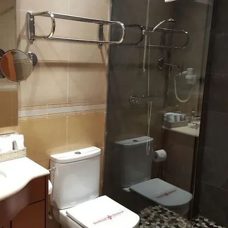 La Font Del Roc