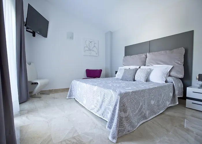 La Font Del Roc Hotel 3*